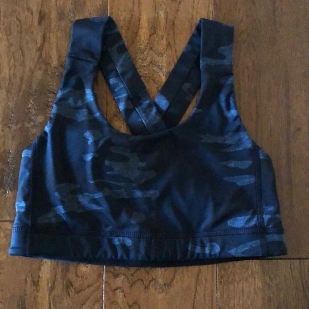 LuluLemon - Camo Sports Bra